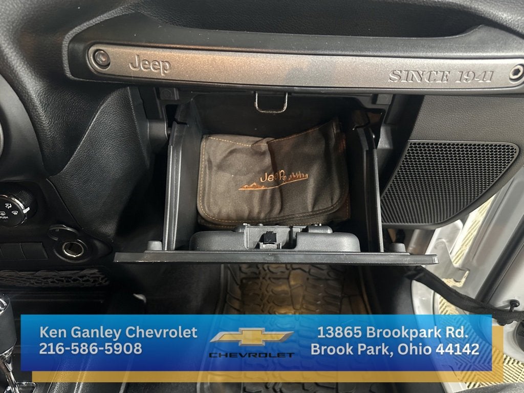 2018 Jeep Wrangler JK Unlimited Willy Wheeler W 4x4