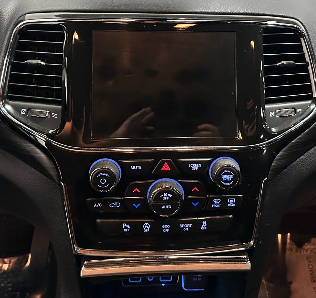 2021 Jeep Grand Cherokee Laredo X 4x4