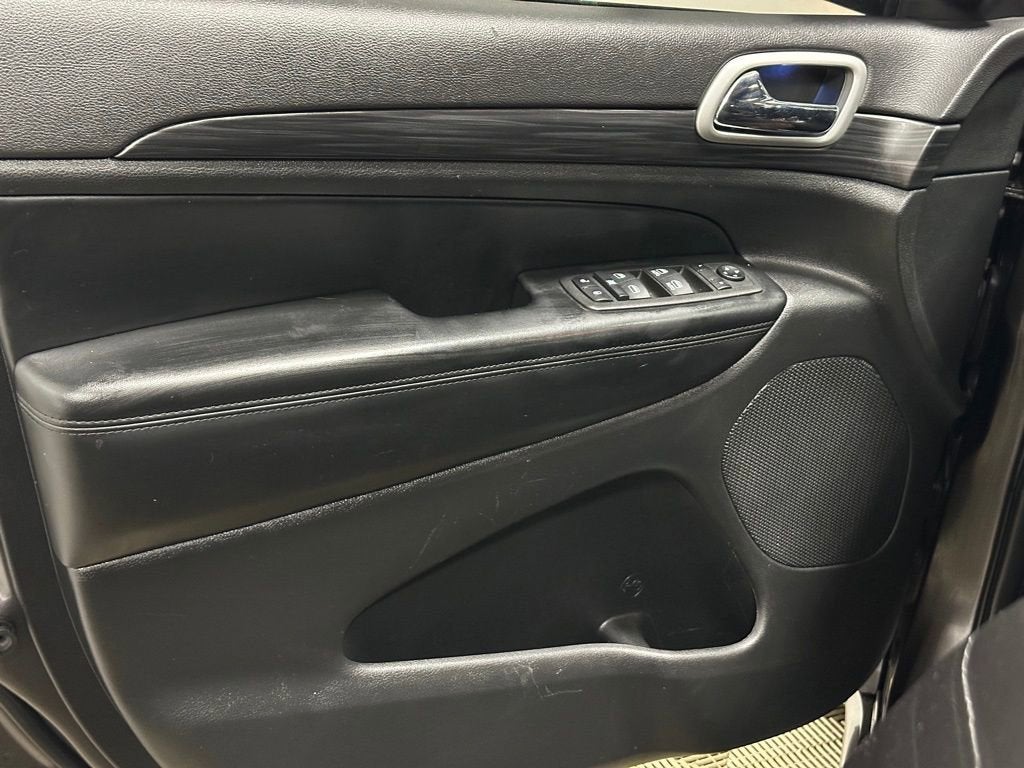 2021 Jeep Grand Cherokee Laredo X 4x4