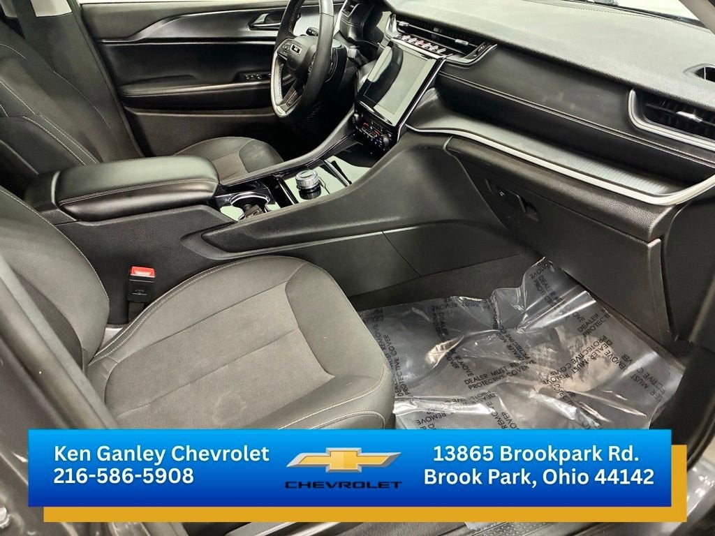 2023 Jeep Grand Cherokee Laredo 4x4