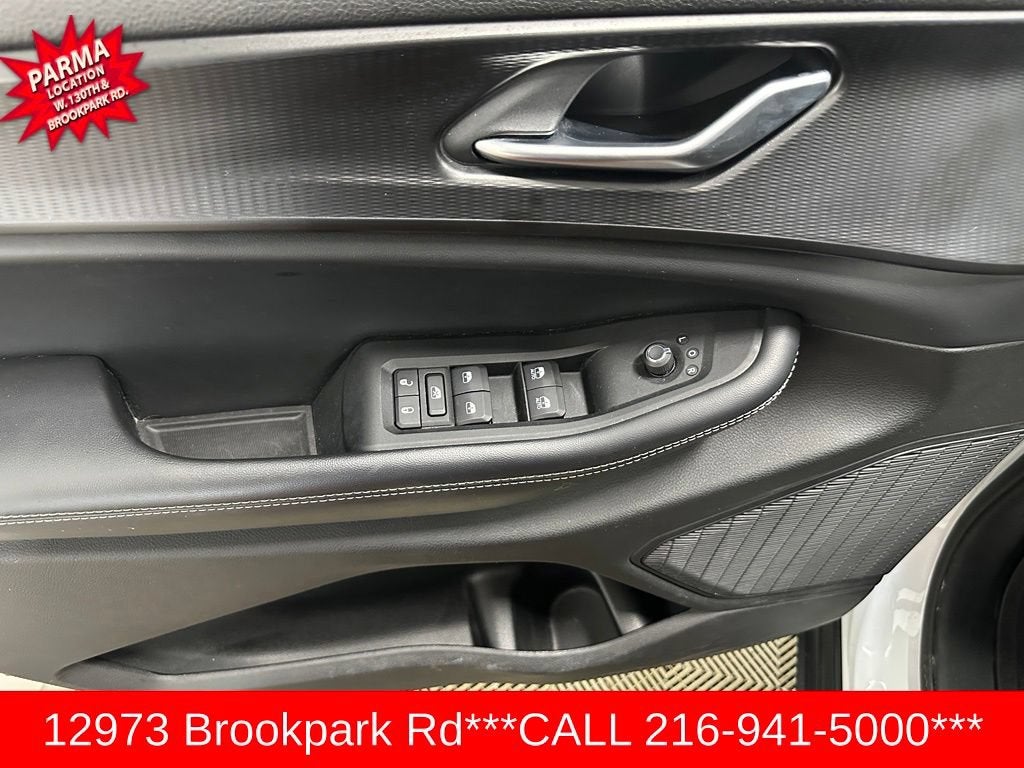 2023 Jeep Grand Cherokee L Altitude 4x4