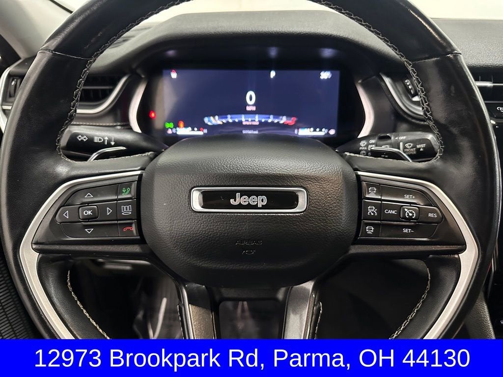 2022 Jeep Grand Cherokee L Laredo 4x4