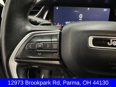 2022 Jeep Grand Cherokee L Laredo 4x4