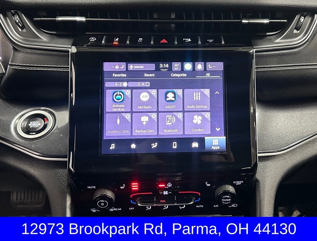 2022 Jeep Grand Cherokee L Laredo 4x4
