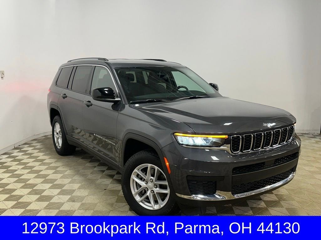 2022 Jeep Grand Cherokee L Laredo 4x4