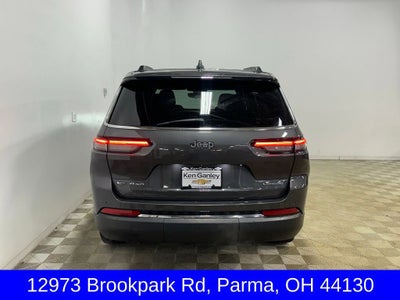 2022 Jeep Grand Cherokee L Laredo 4x4