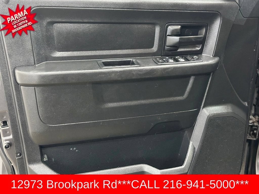 2017 RAM 1500 Express Quad Cab 4x4 6'4" Box