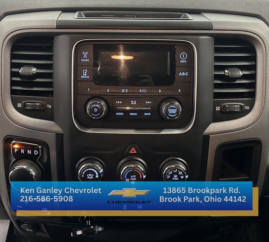 2018 RAM 1500 Express Crew Cab 4x4 5'7" Box