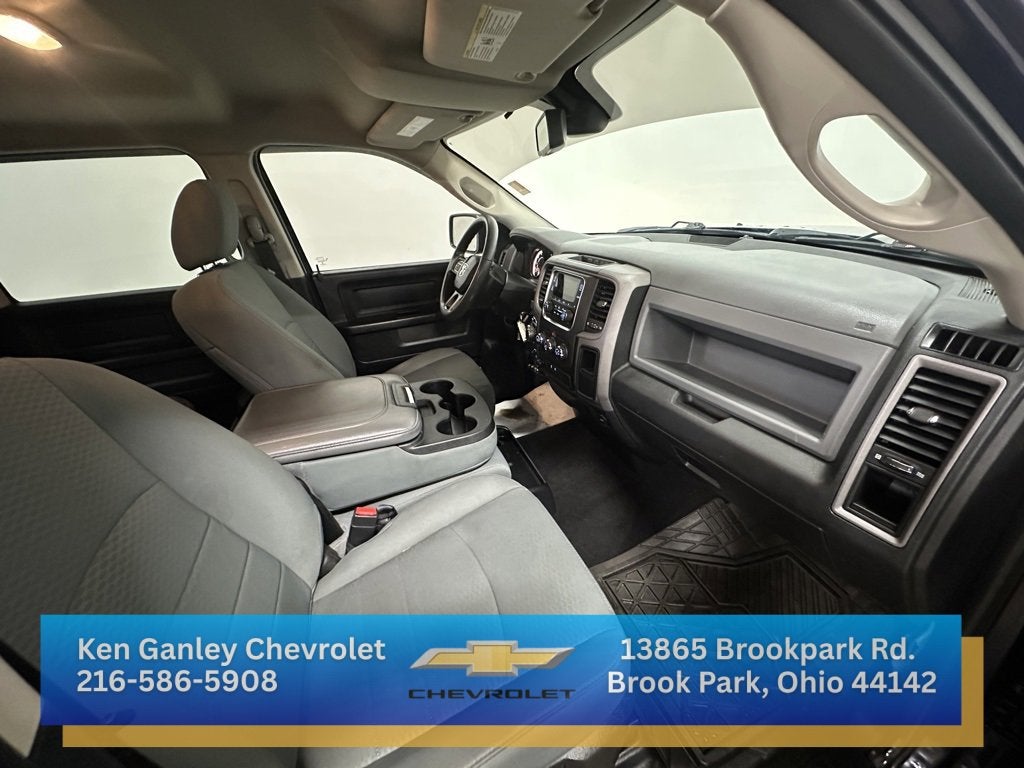 2018 RAM 1500 Express Crew Cab 4x4 5'7" Box