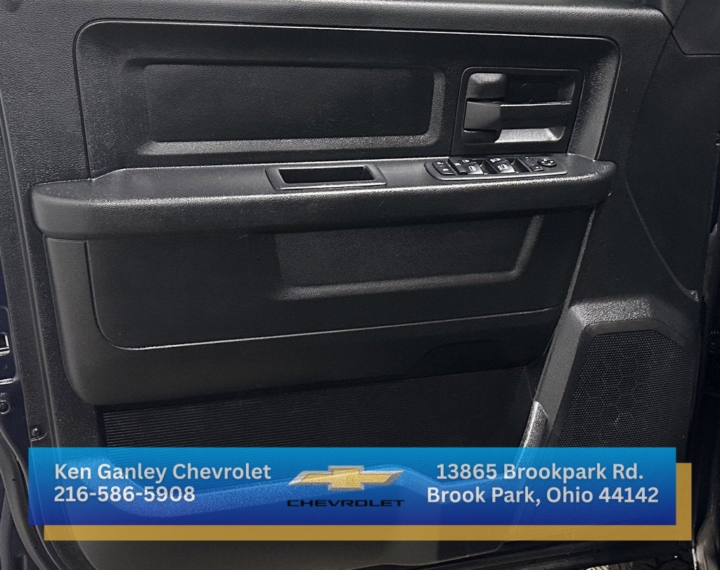 2018 RAM 1500 Express Crew Cab 4x4 5'7" Box