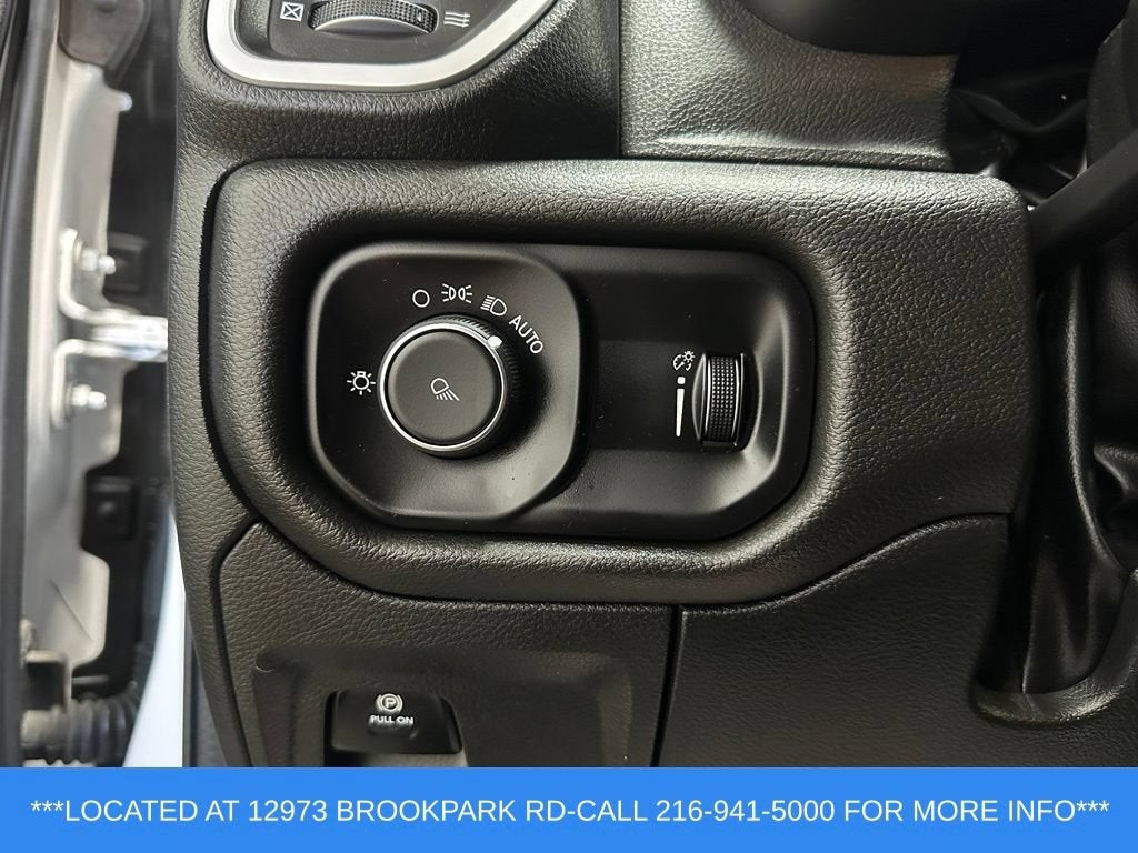 2023 RAM 1500 Big Horn Quad Cab 4x4 6'4" Box