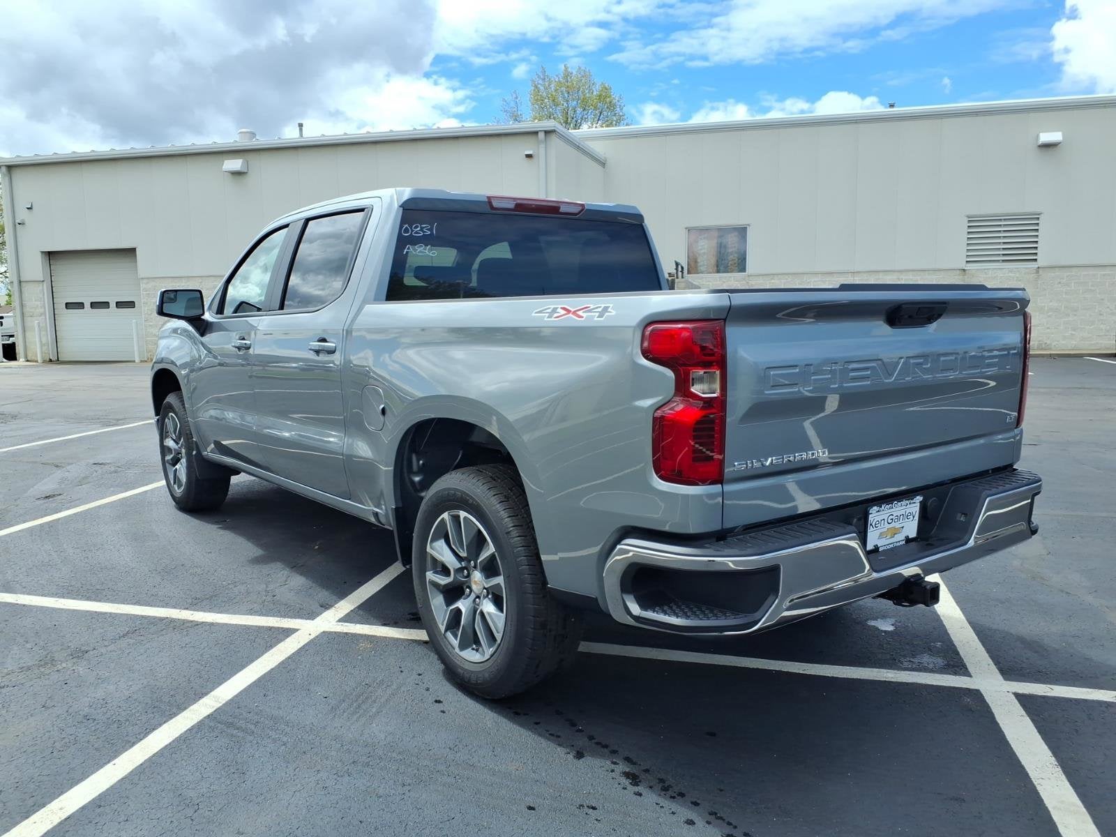 2026 Chevrolet Silverado 1500 LT (2FL)