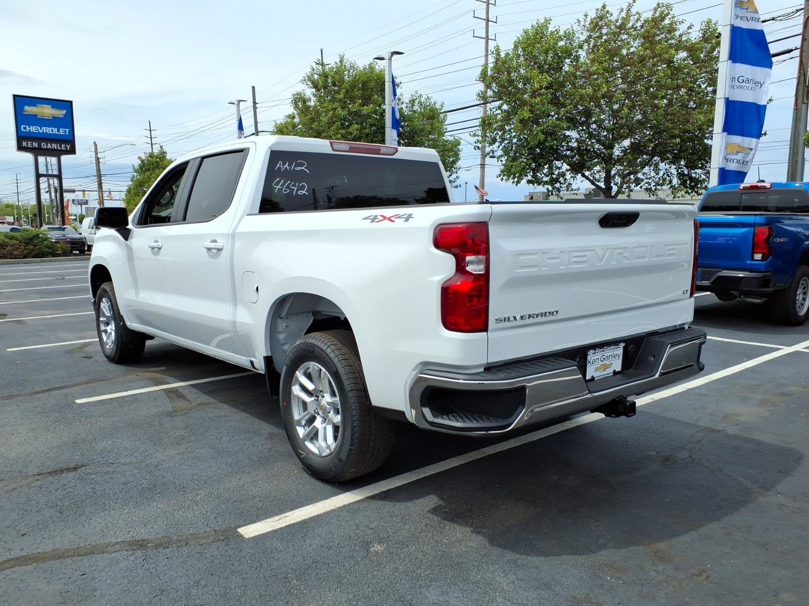 2026 Chevrolet Silverado 1500 LT (2FL)