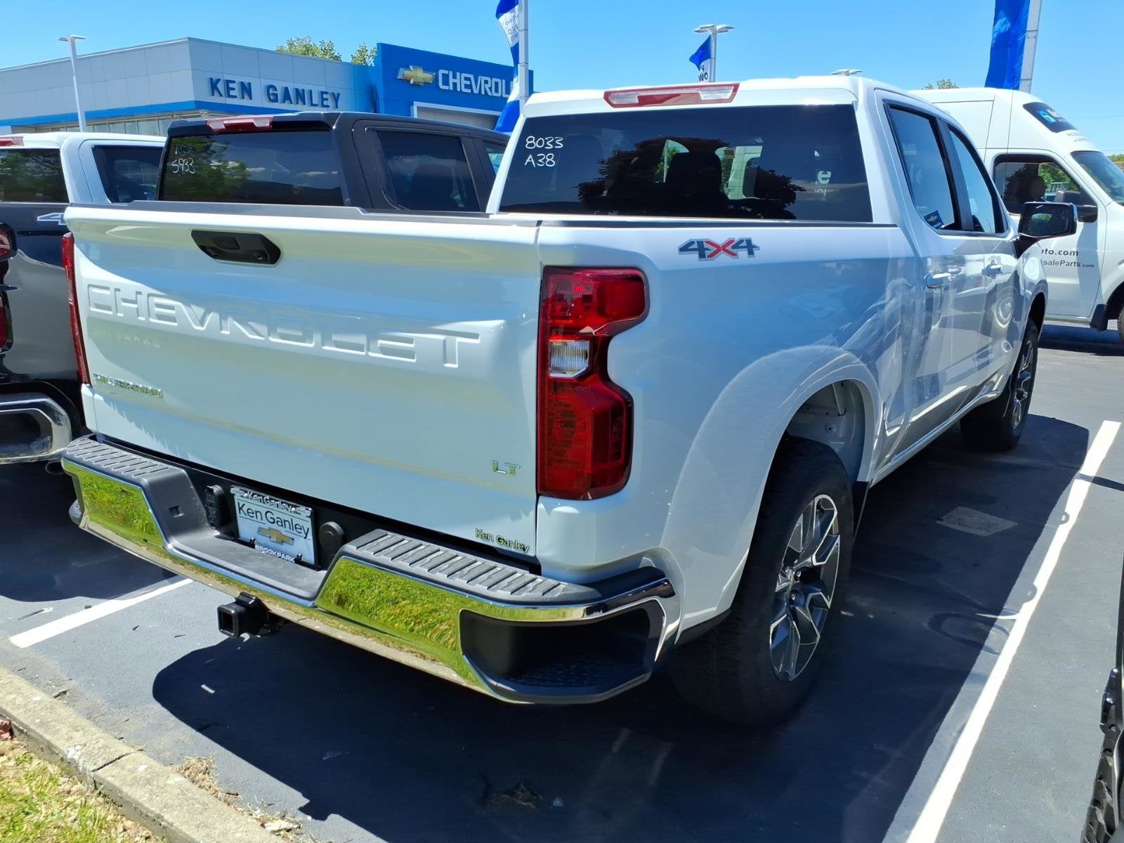 2026 Chevrolet Silverado 1500 LT (2FL)