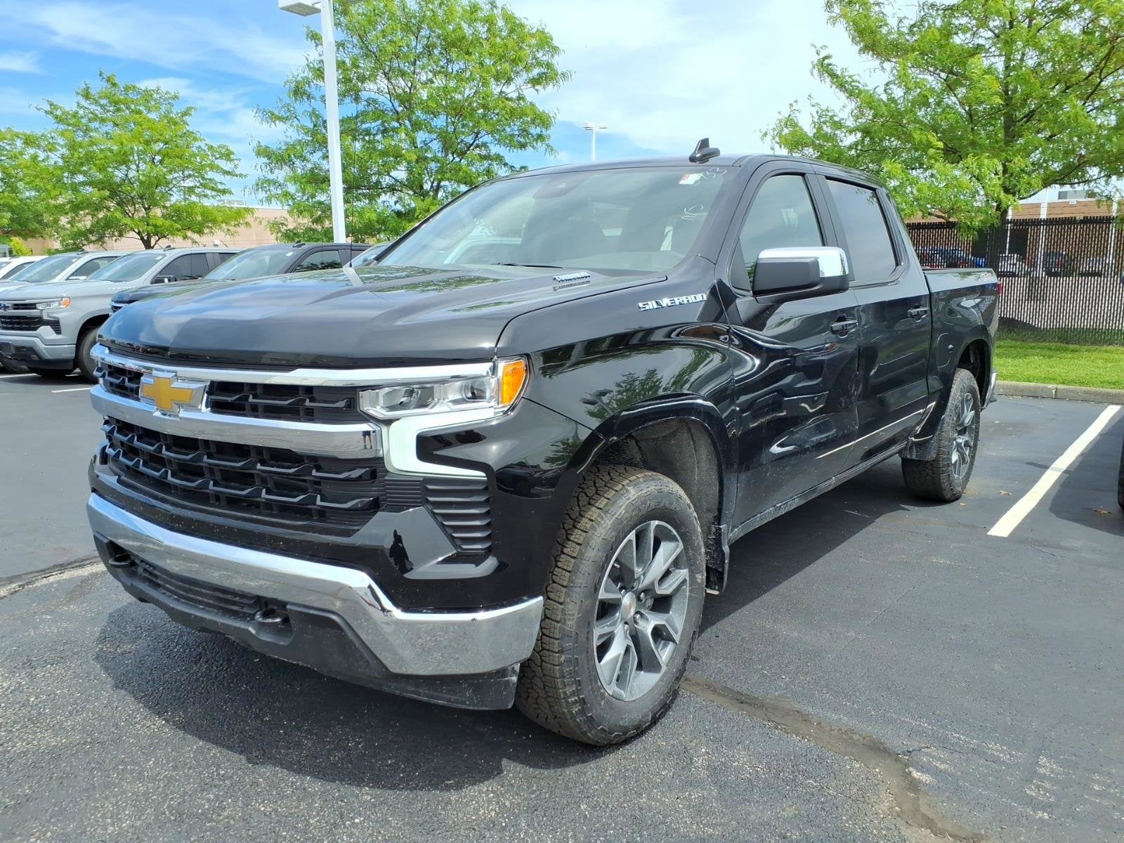 2026 Chevrolet Silverado 1500 LT (2FL)