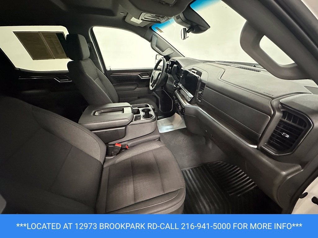 2025 Chevrolet Silverado 1500 LT (2FL)