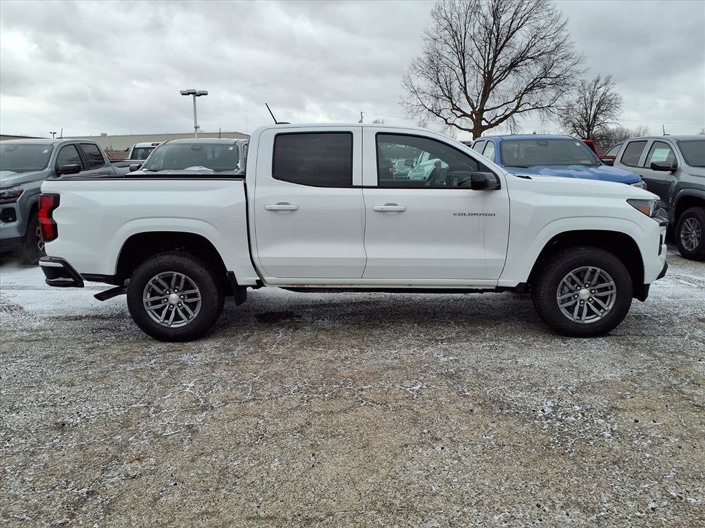 2025 Chevrolet Colorado WT/LT