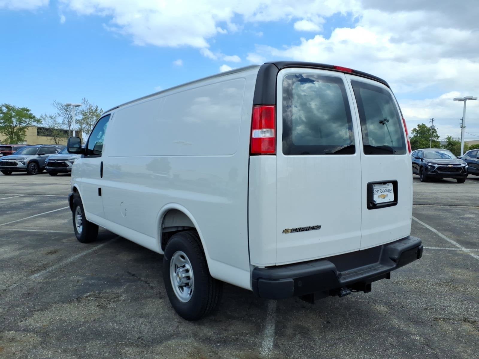 2026 Chevrolet Express Cargo WT