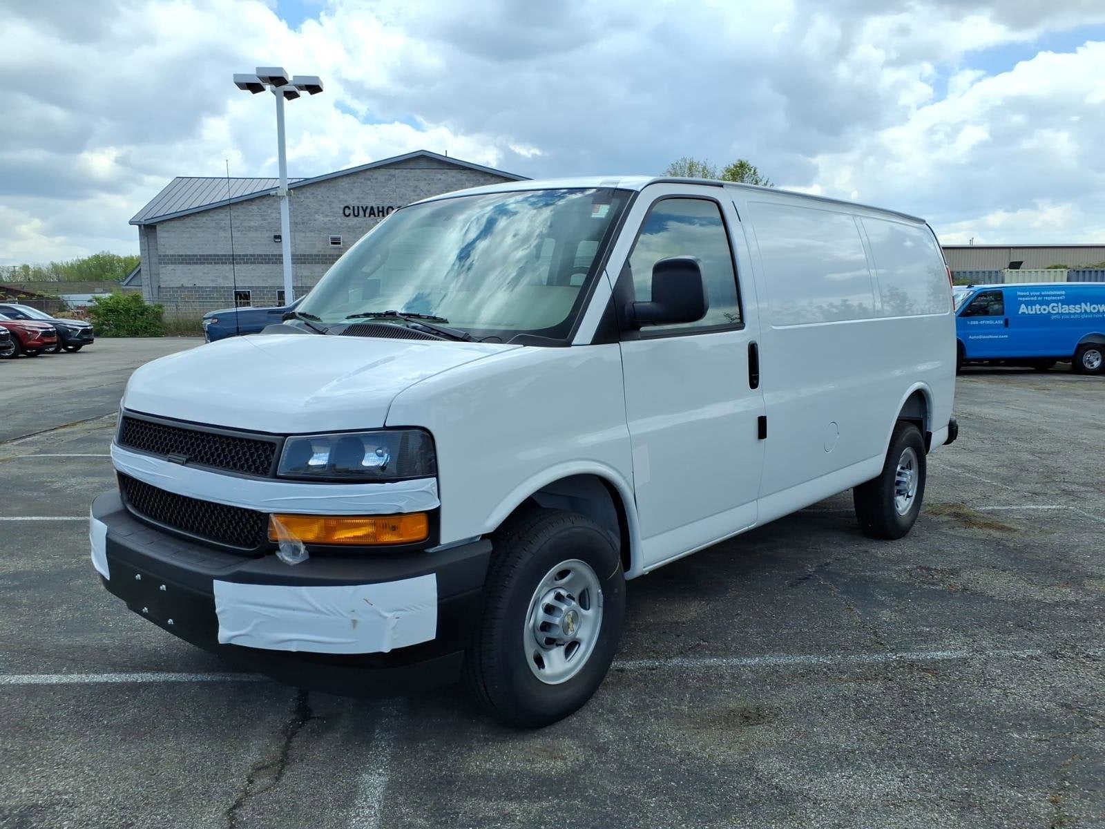 2026 Chevrolet Express Cargo WT