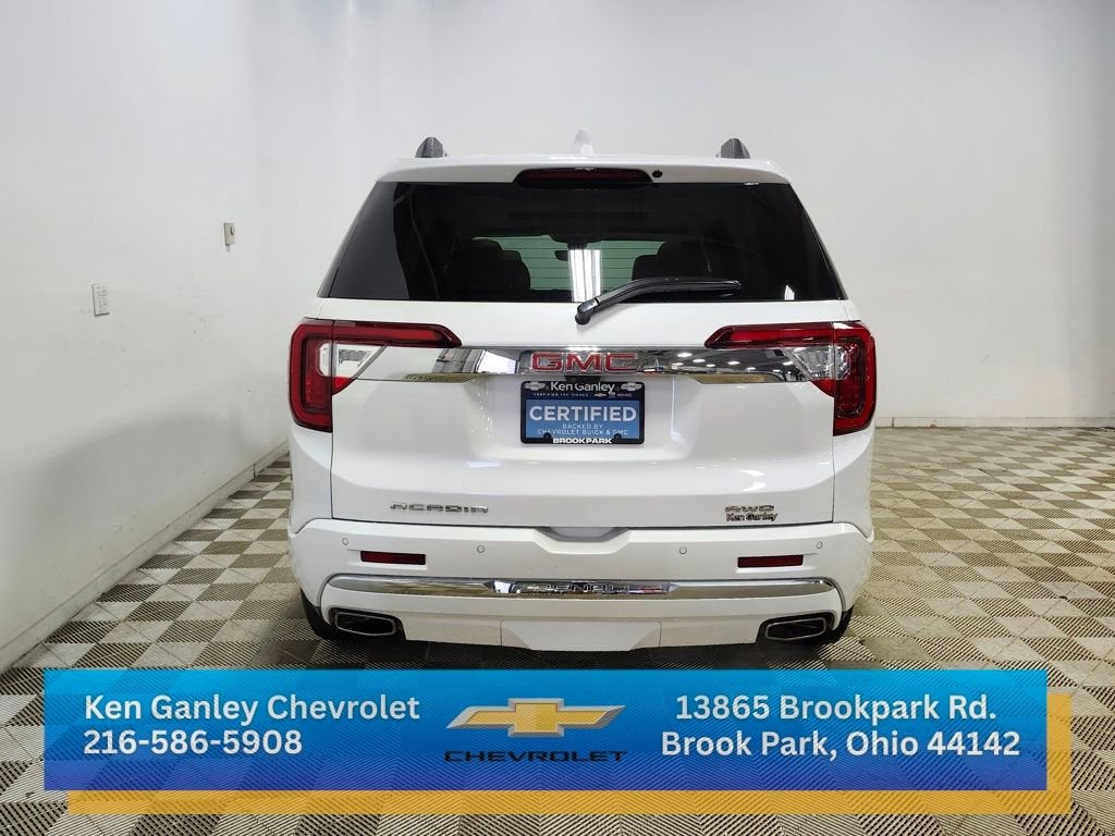 2023 GMC Acadia Denali