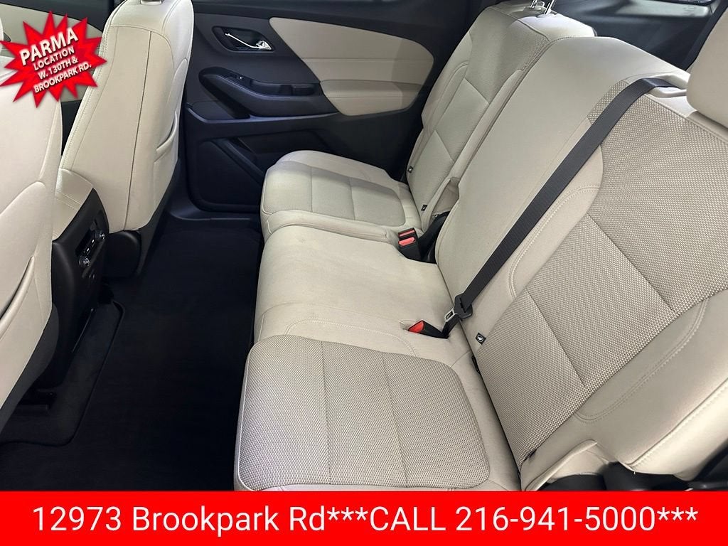 2023 Chevrolet Traverse LS