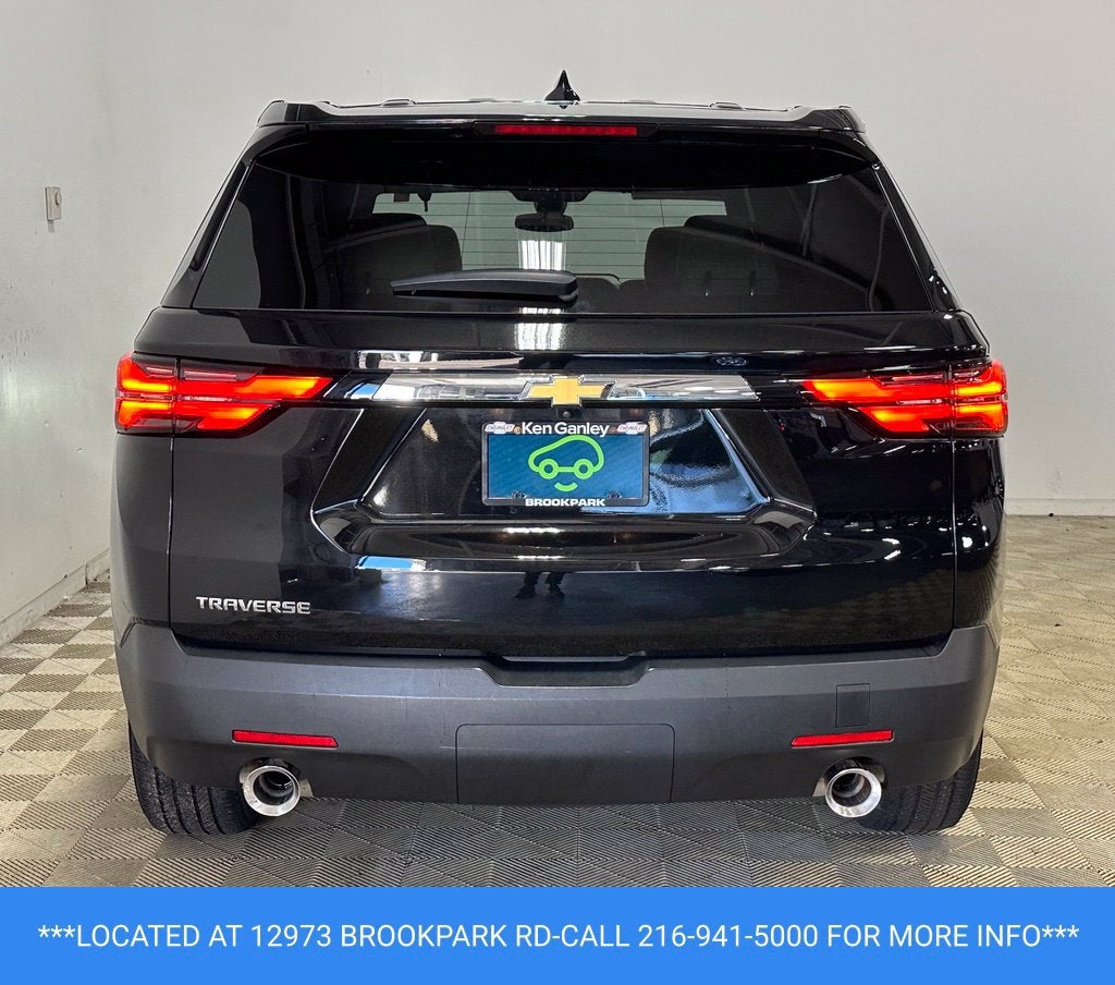 2023 Chevrolet Traverse LS