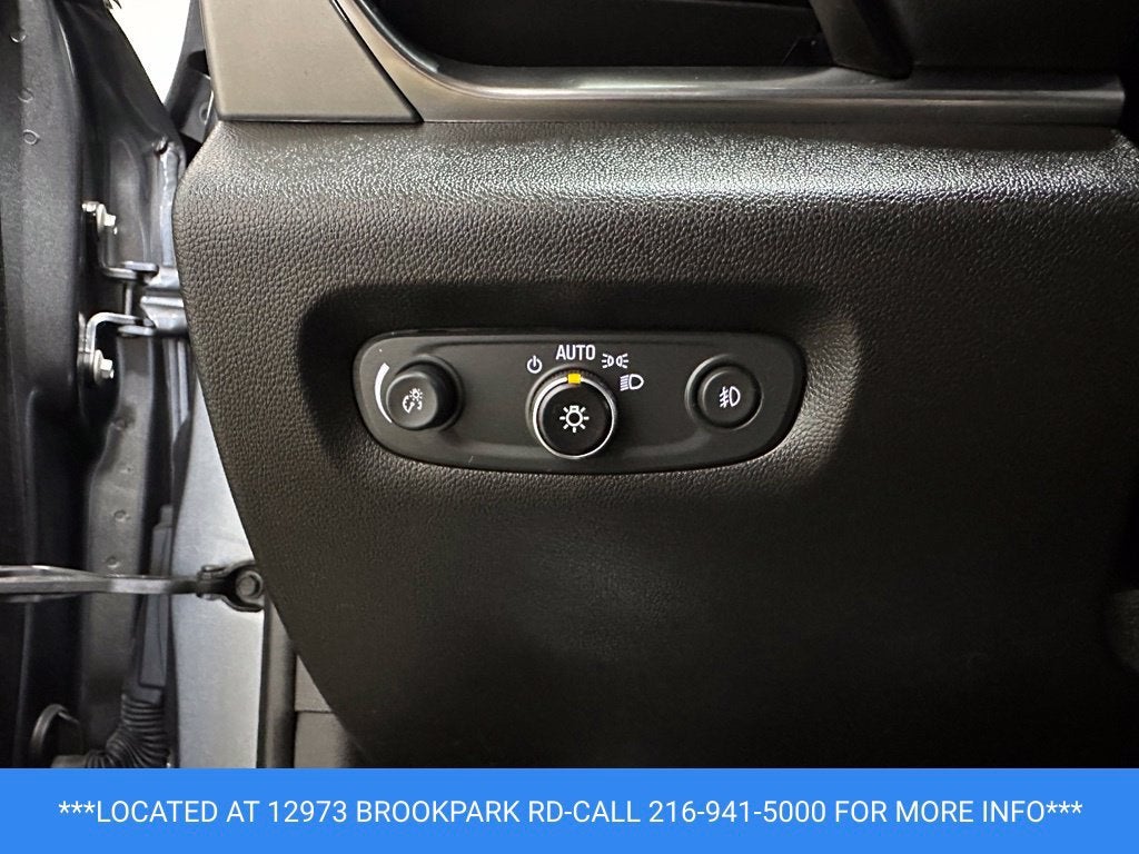 2021 Chevrolet Traverse LT Cloth
