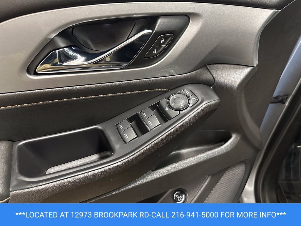2021 Chevrolet Traverse LT Cloth