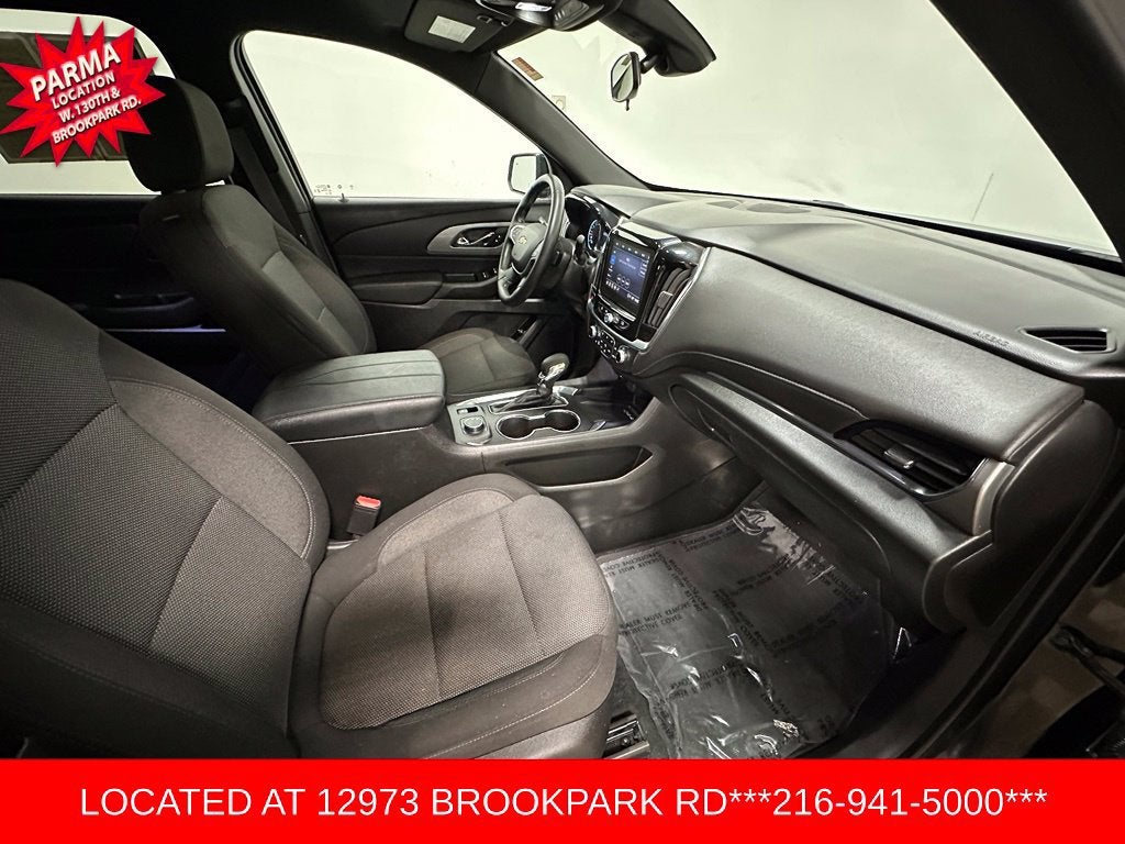 2023 Chevrolet Traverse LT Cloth