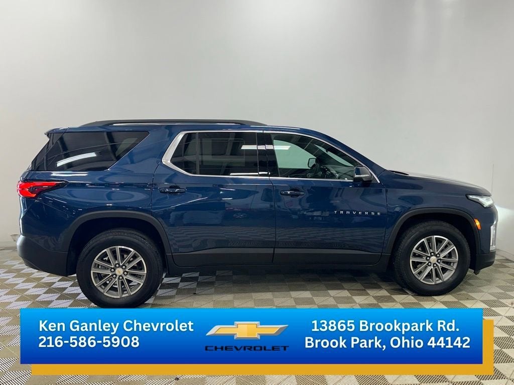2023 Chevrolet Traverse LT Cloth