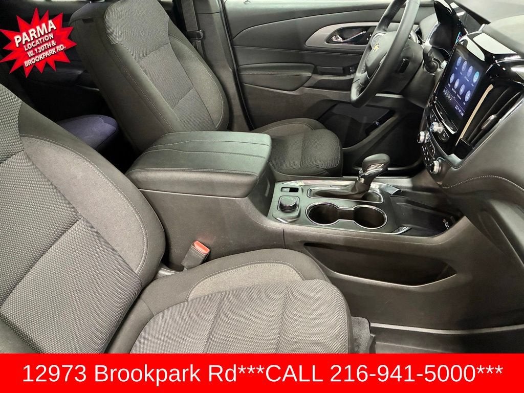 2023 Chevrolet Traverse LT Cloth