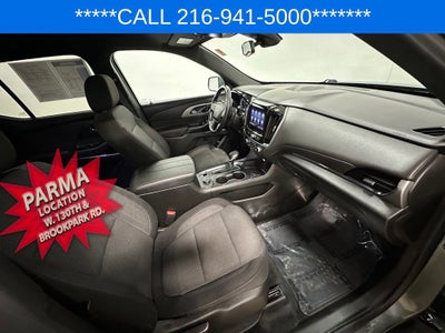 2022 Chevrolet Traverse LT Cloth