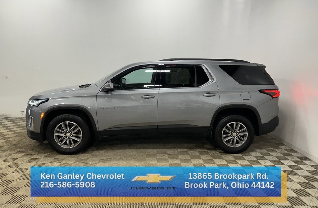 2023 Chevrolet Traverse LT Cloth