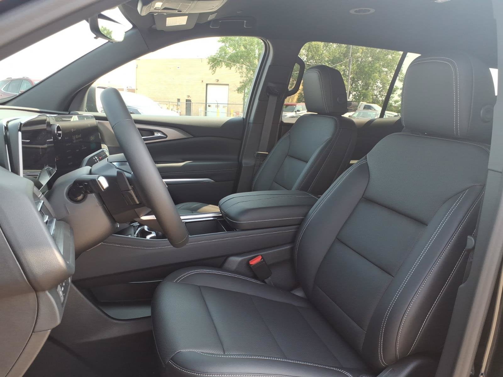2027 Chevrolet Traverse LT - Photo 9
