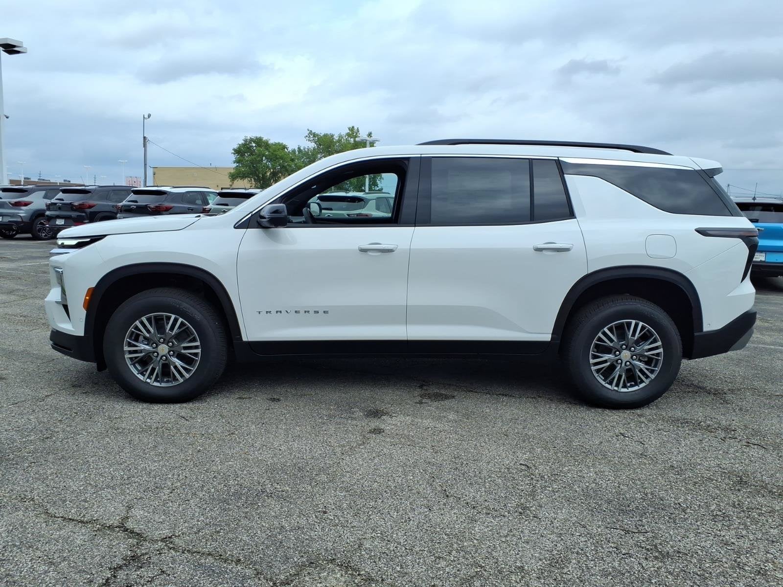 2027 Chevrolet Traverse LT