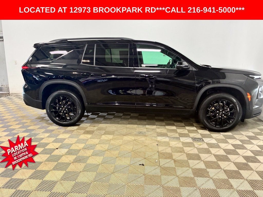 2024 Chevrolet Traverse LT