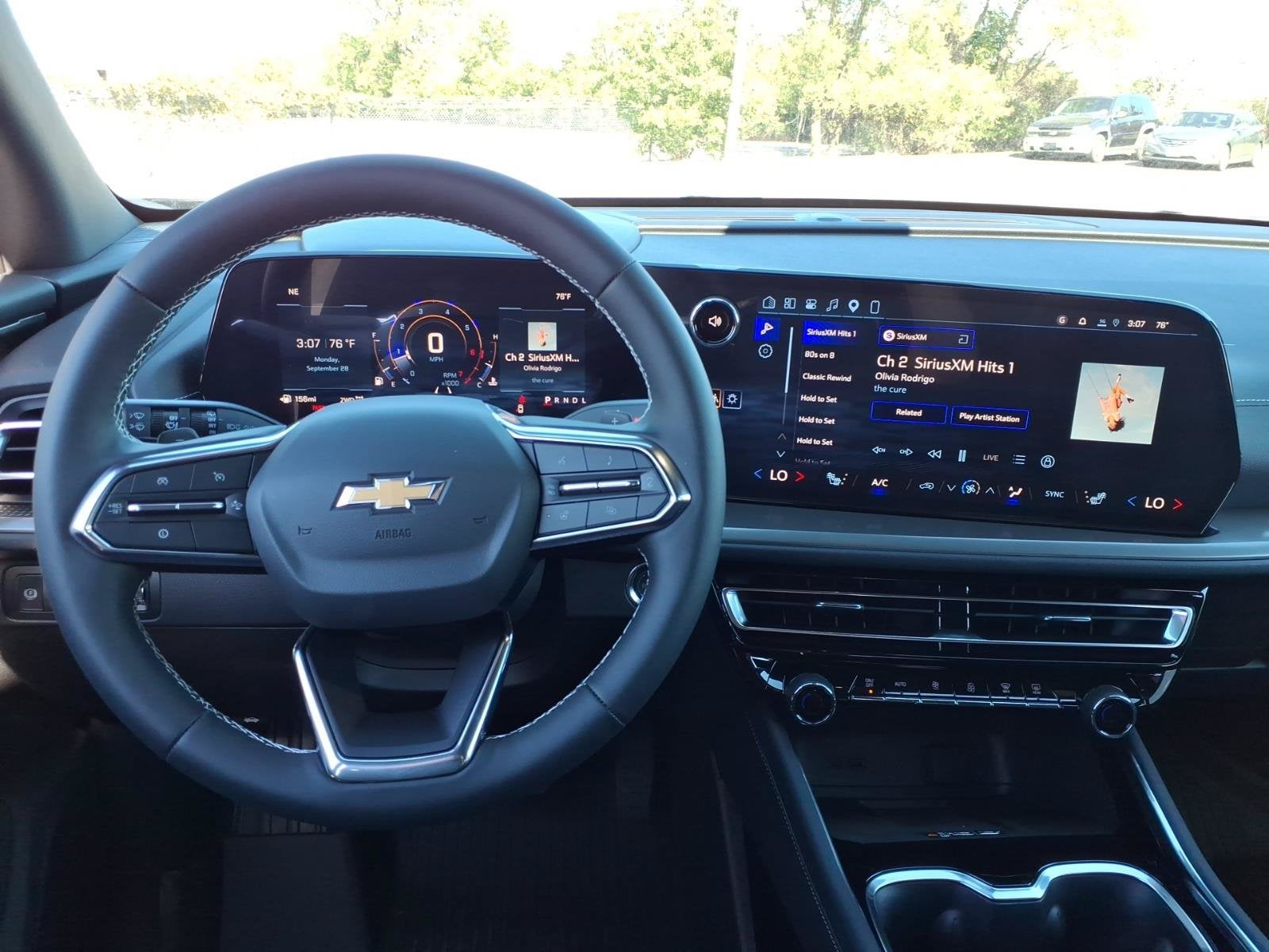 2027 Chevrolet Traverse LT - Photo 10