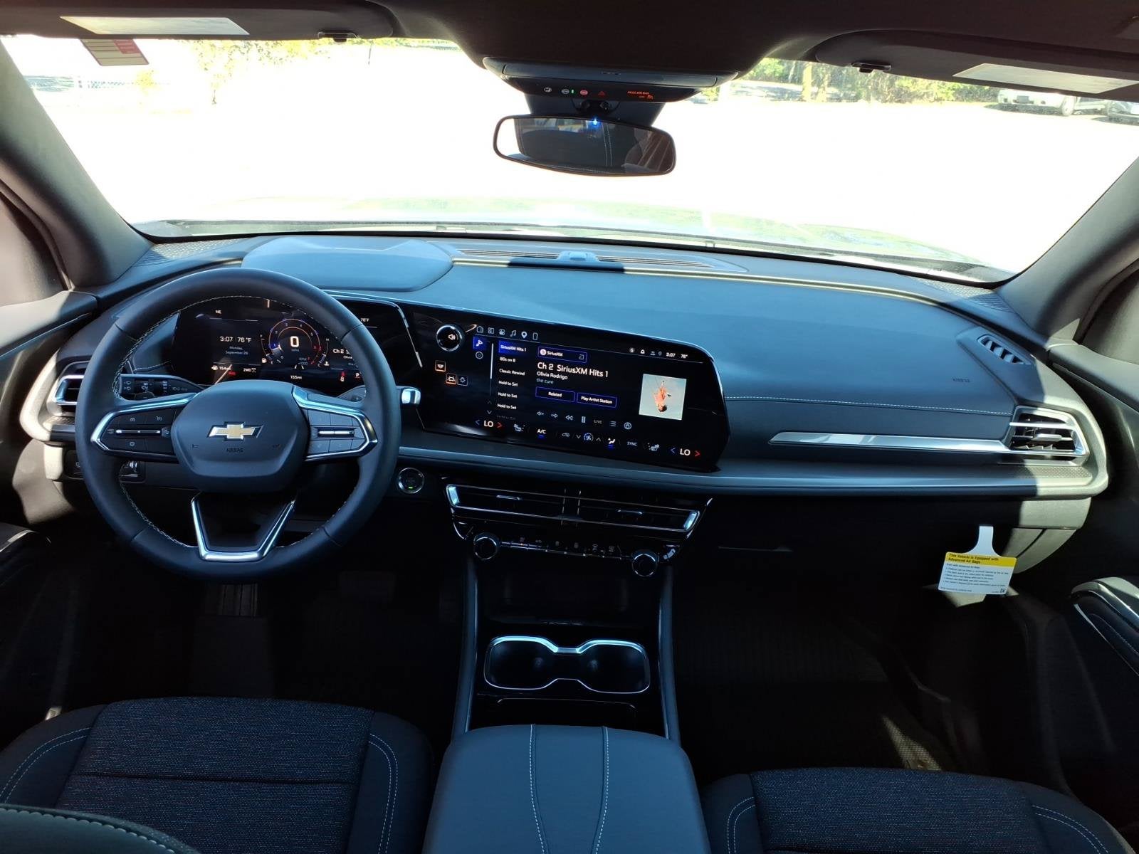 2027 Chevrolet Traverse LT - Photo 7
