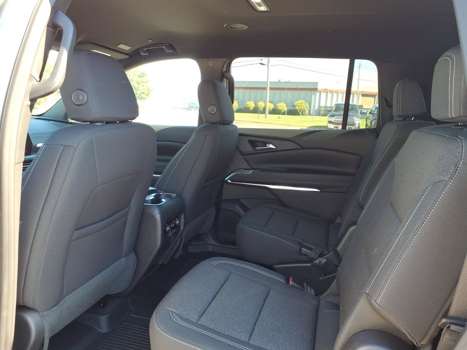 2027 Chevrolet Traverse LT - Photo 8