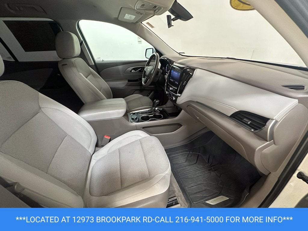 2020 Chevrolet Traverse LT Cloth