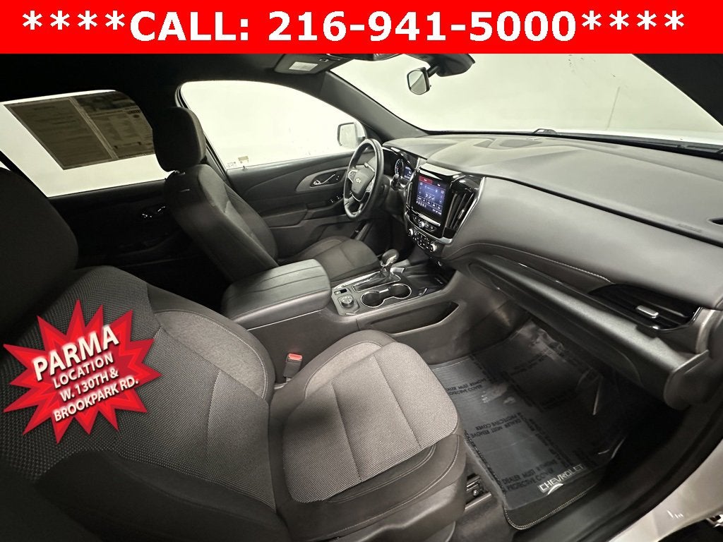 2023 Chevrolet Traverse LT Cloth