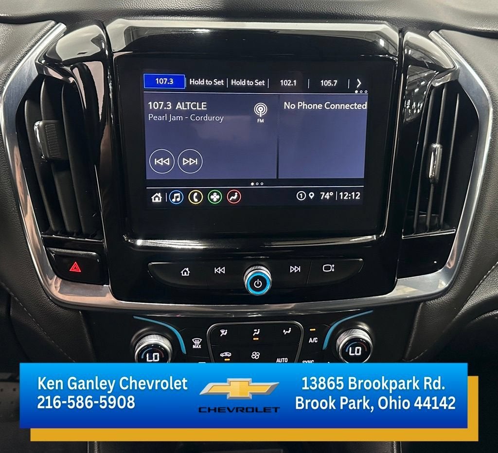 2023 Chevrolet Traverse LT Cloth