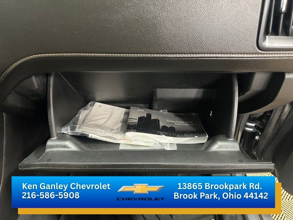 2022 GMC Canyon AT4 - Leather