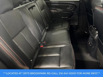 2023 Nissan TITAN Crew Cab PRO-4X 4x4