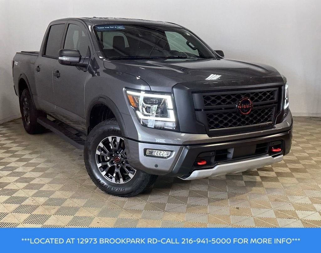 2023 Nissan TITAN Crew Cab PRO-4X 4x4