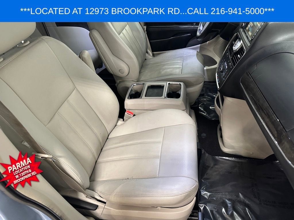 2016 Chrysler Town & Country Touring
