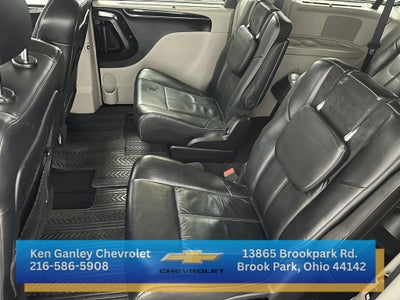 2015 Chrysler Town & Country Limited Platinum