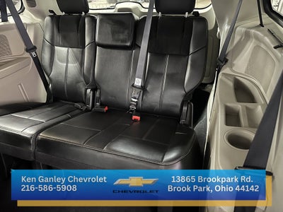 2015 Chrysler Town & Country Limited Platinum