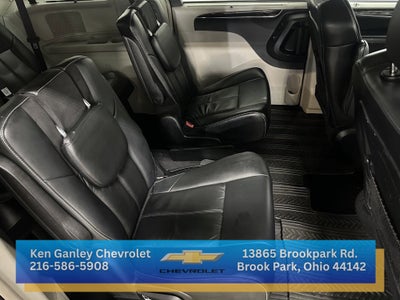 2015 Chrysler Town & Country Limited Platinum