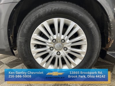 2015 Chrysler Town & Country Limited Platinum